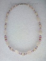 Ожерелье из кварца и чешского стекла с металлической фурнитурой